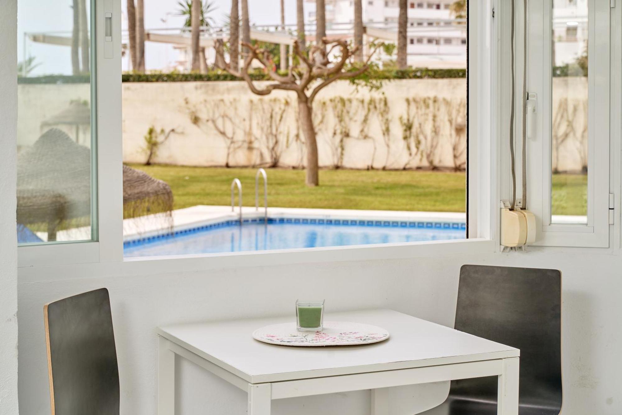 Comfortable Studio Apt Nerja Esterno foto